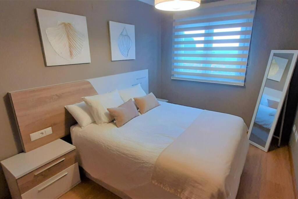 Apartamento Playa Foz Con Piscina Y Parking 010アパートメント エクステリア 写真