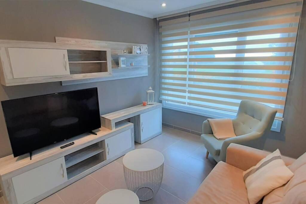 Apartamento Playa Foz Con Piscina Y Parking 010アパートメント エクステリア 写真